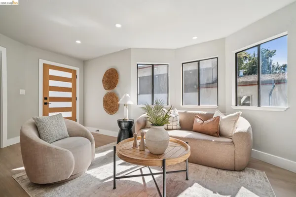 $799,000 | 3223 Courtland Avenue, Oakland, CA 94619