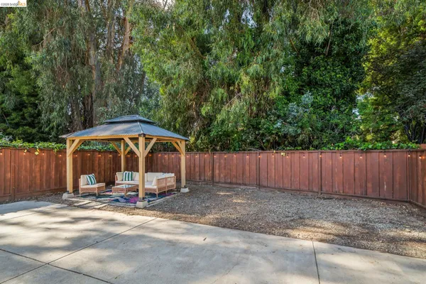 $799,000 | 3223 Courtland Avenue, Oakland, CA 94619