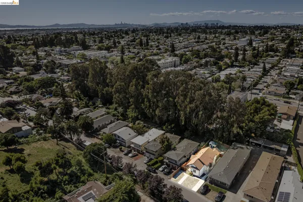 $799,000 | 3223 Courtland Avenue, Oakland, CA 94619