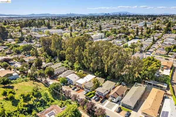 $799,000 | 3223 Courtland Avenue, Oakland, CA 94619