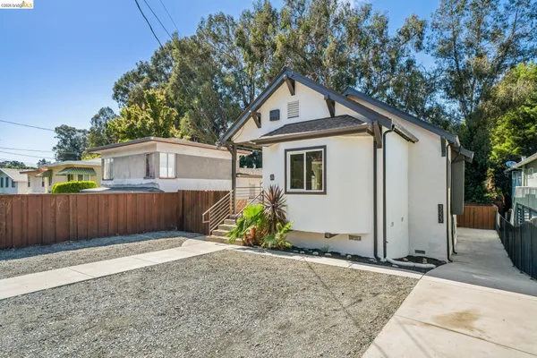 $799,000 | 3223 Courtland Avenue, Oakland, CA 94619