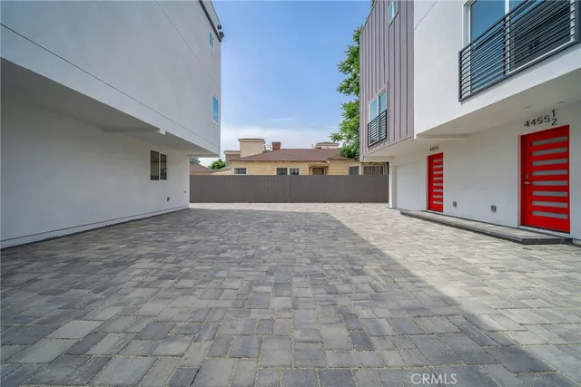 $5,000 | 4455 Colfax Avenue, Unit 4, Studio City, CA 91607