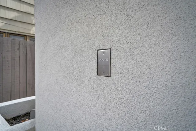 $5,000 | 4455 Colfax Avenue, Unit 4, Studio City, CA 91607