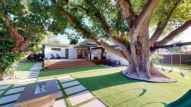 $1,150,000 | 641 Nightingale Avenue, Miami Springs, FL 33166