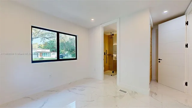 $1,150,000 | 641 Nightingale Avenue, Miami Springs, FL 33166