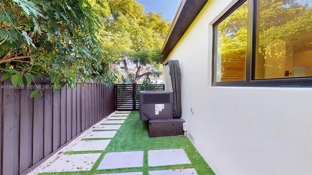 $1,150,000 | 641 Nightingale Avenue, Miami Springs, FL 33166