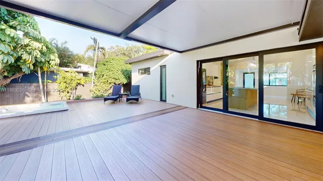 $1,150,000 | 641 Nightingale Avenue, Miami Springs, FL 33166