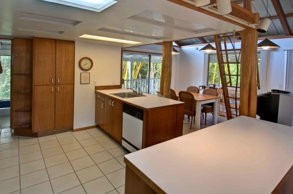 2110 Kaiwiki Road, Unit 2 Hilo, HI 96720 - Photo 8 of 25 Gallery Image 8