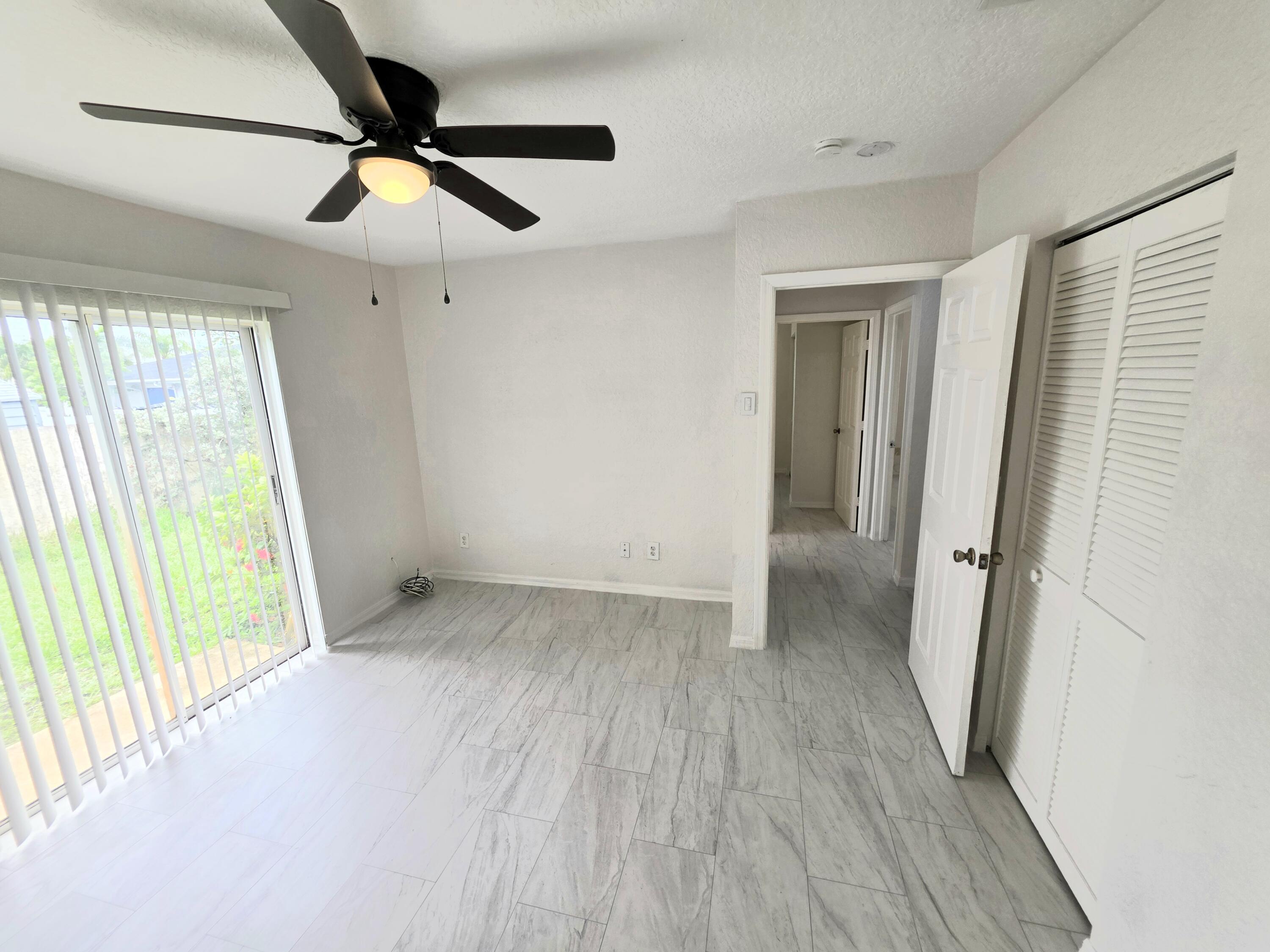569 East Ridge Circle North Boynton Beach, FL 33435 - Photo 8 of 25 20260603_143514(1)
