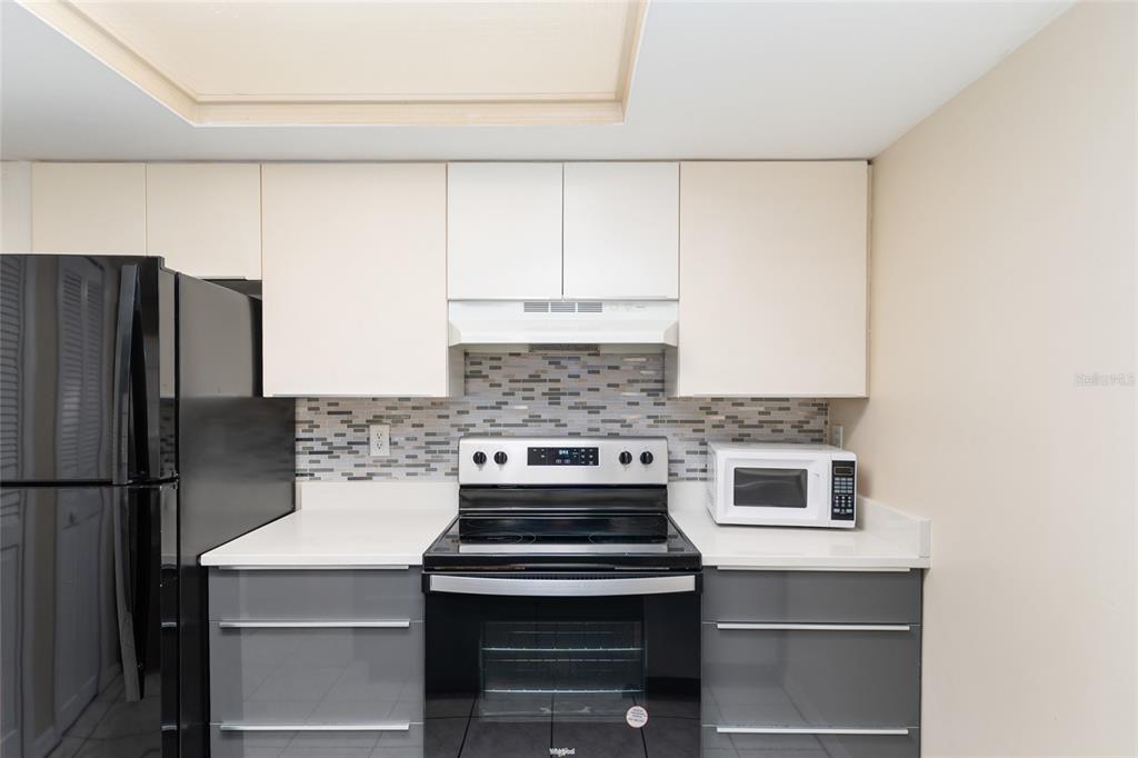 5721 Southwest 10th Place Gainesville, FL 32607 - Photo 8 of 45 Gallery Image 8