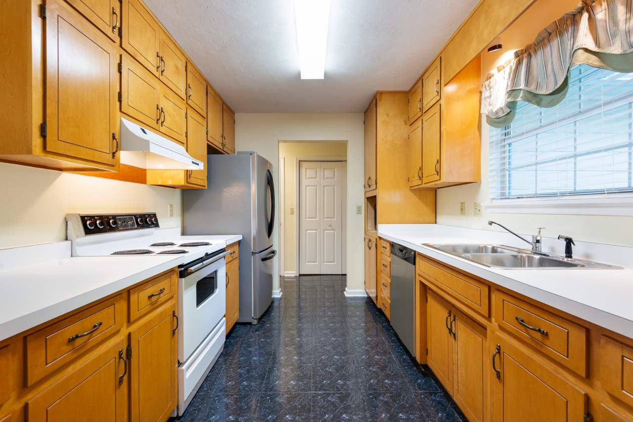497 Stone House Road Tallahassee, FL 32301 - Photo 8 of 28 Gallery Image 8