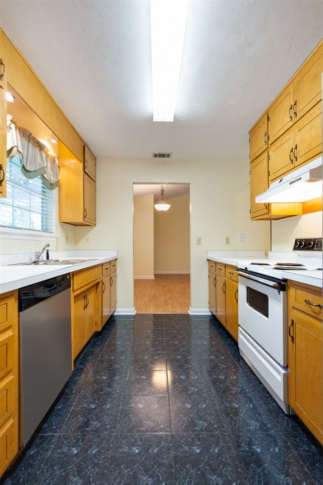 497 Stone House Road Tallahassee, FL 32301 - Photo 10 of 28 Gallery Image 10