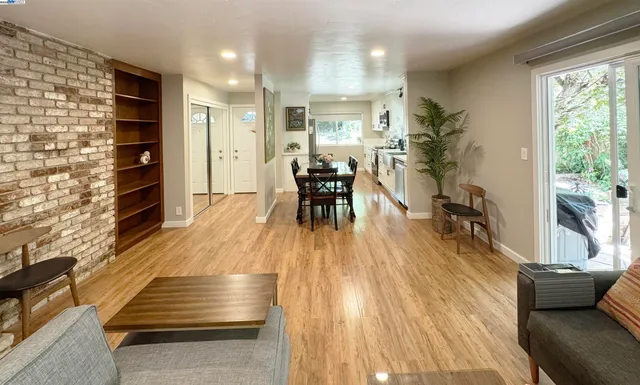 $569,000 | 148 Ascot Court, Unit 1, Moraga, CA 94556