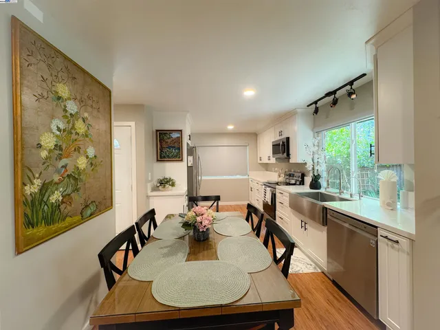 $569,000 | 148 Ascot Court, Unit 1, Moraga, CA 94556