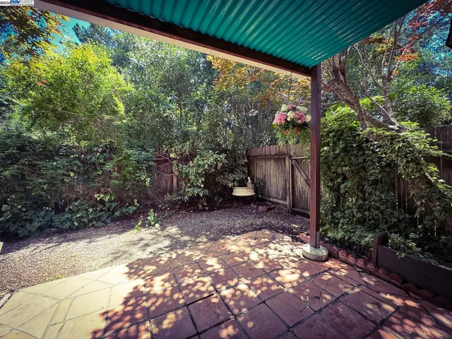 $569,000 | 148 Ascot Court, Unit 1, Moraga, CA 94556