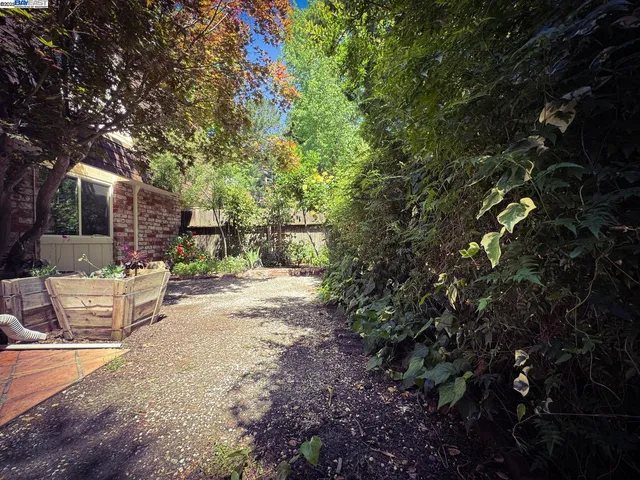 $569,000 | 148 Ascot Court, Unit 1, Moraga, CA 94556