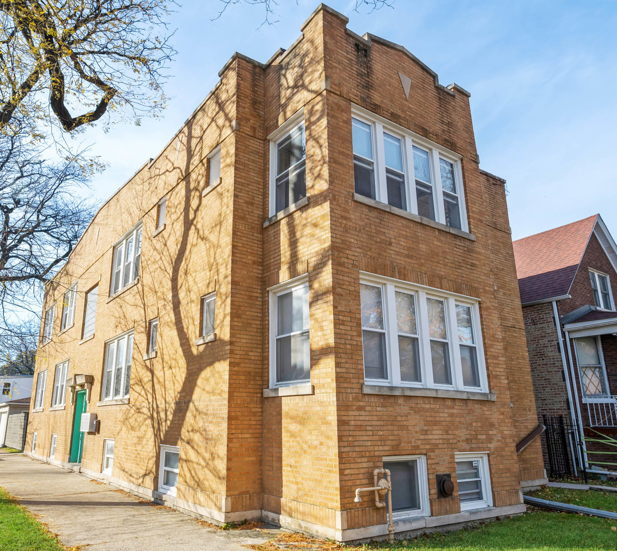4136 West Palmer Street Chicago, IL 60639 - Photo 1 of 35 a view of a building