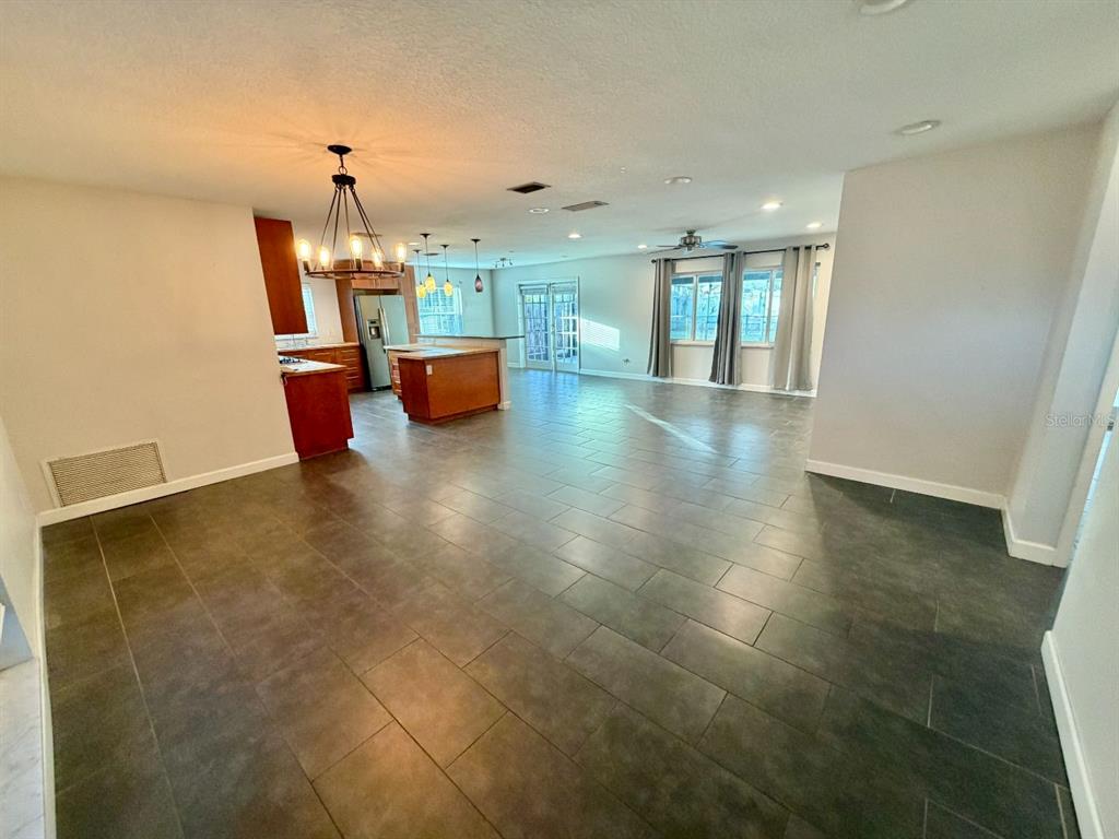 653 Sherwood Drive Altamonte Springs, FL 32701 - Photo 2 of 29