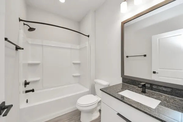 $1,708 | 7711 Longmire Road, Unit 155, Conroe, TX 77304