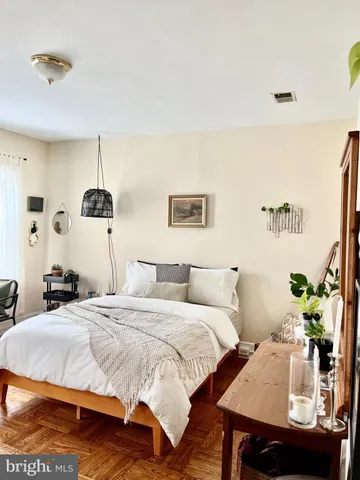 $1,025 | 4253 Ridge Avenue, Unit 3R, Philadelphia, PA 19129