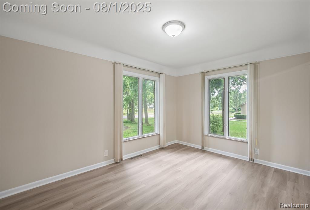 4866 Walnut Lake Road Bloomfield Hills, MI 48301 - Photo 21 of 33