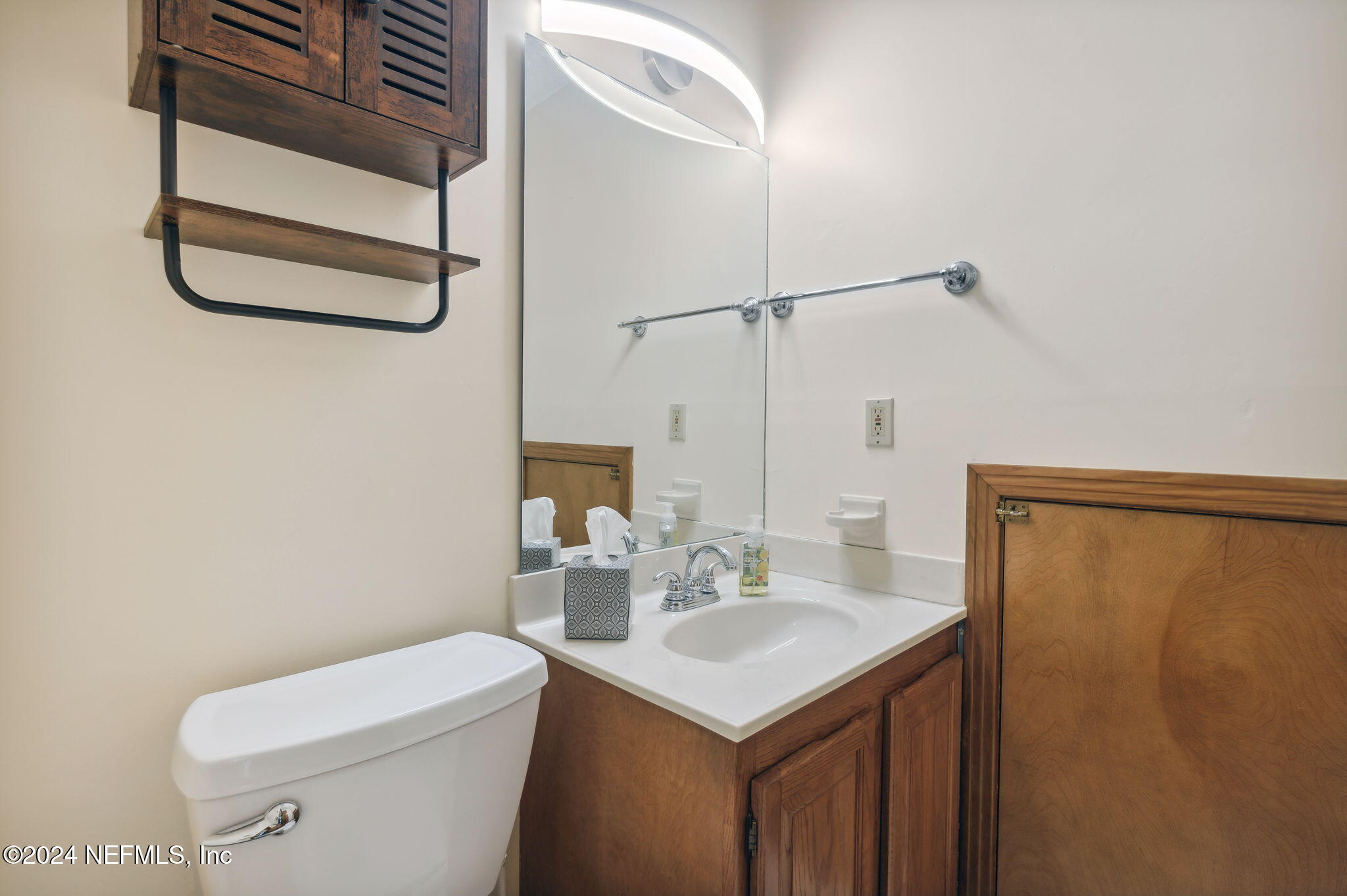 10800 Old St Augustine Road, Unit 204 Jacksonville, FL 32257 - Photo 5 of 30 1/2 bath downstairs