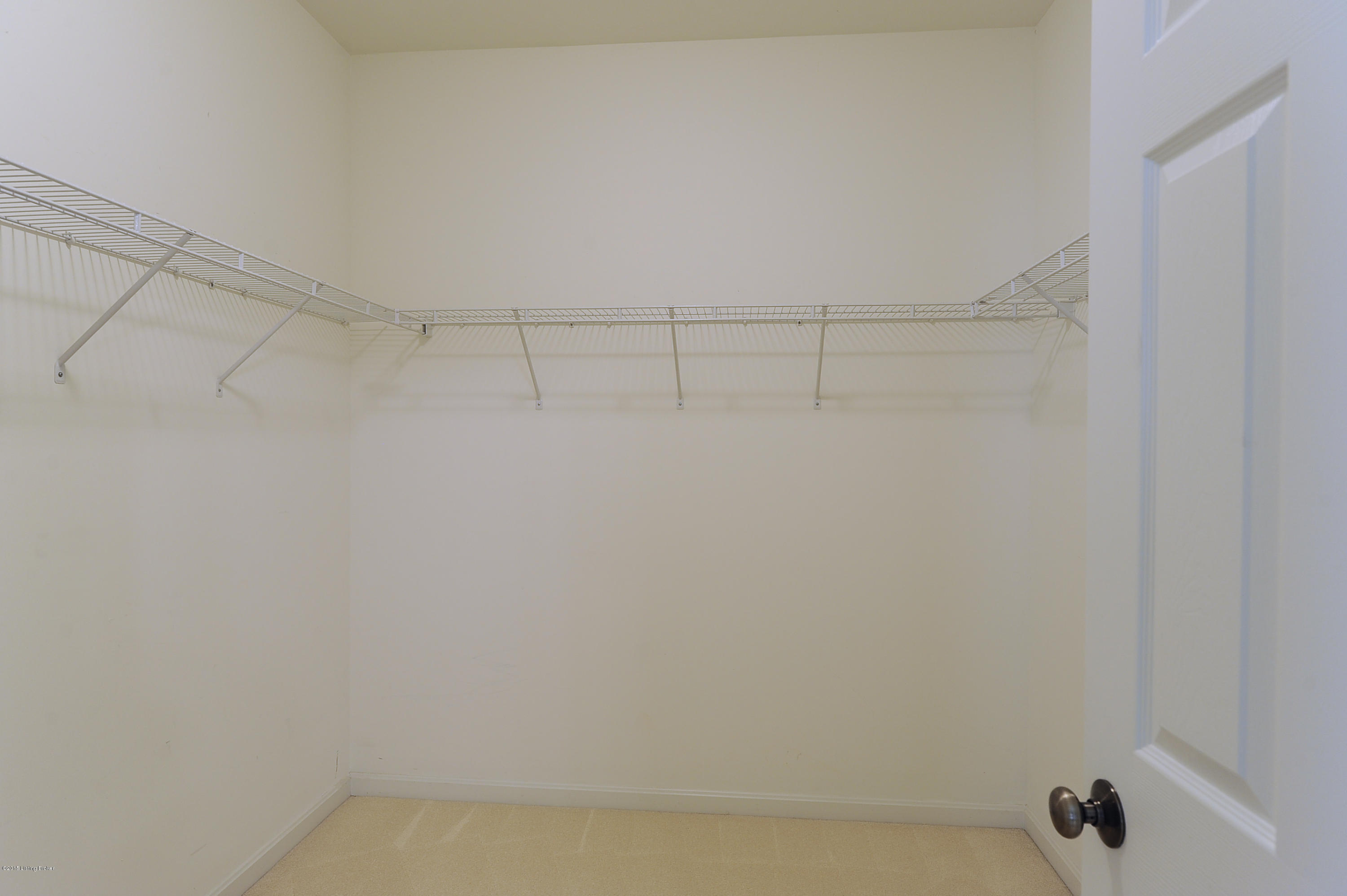 123 Silverview Road Smithfield, KY 40068 - Photo 12 of 31 master closet.jpg