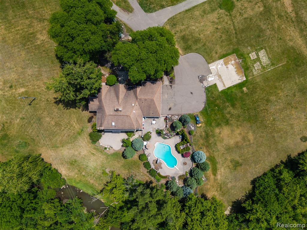 47915 Six Mile Road Northville, MI 48168 - Photo 4 of 15