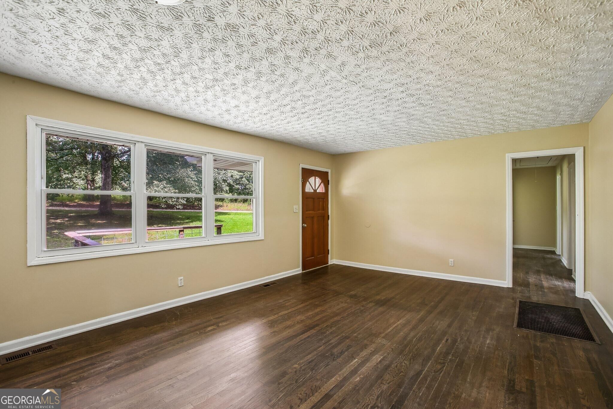 4801 Cook Road Southwest Stockbridge, GA 30281 - Photo 5 of 25 Gallery Image 5