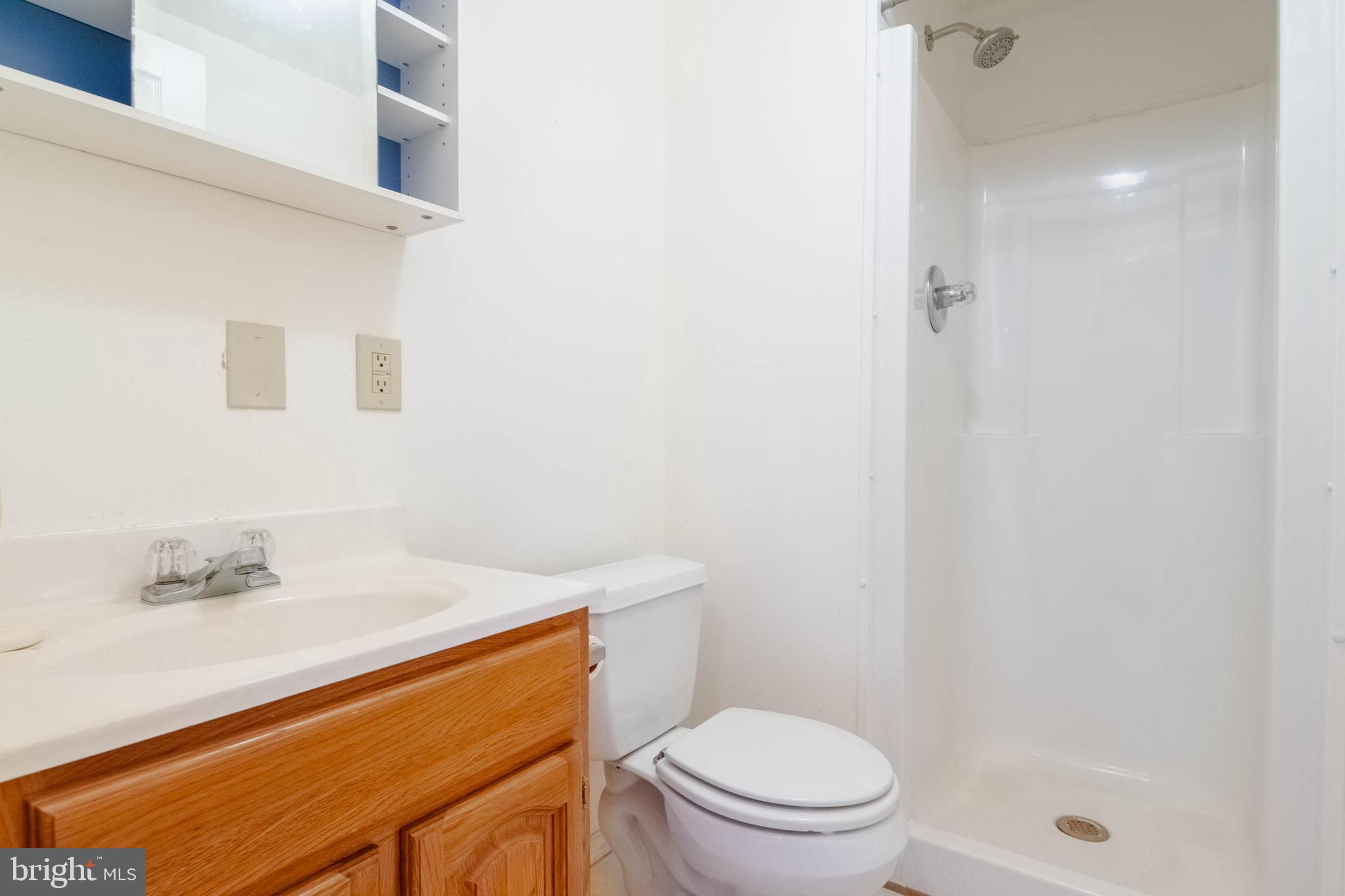7707 Norfolk Road Glen Burnie, MD 21060 - Photo 31 of 49 Bathroom 3