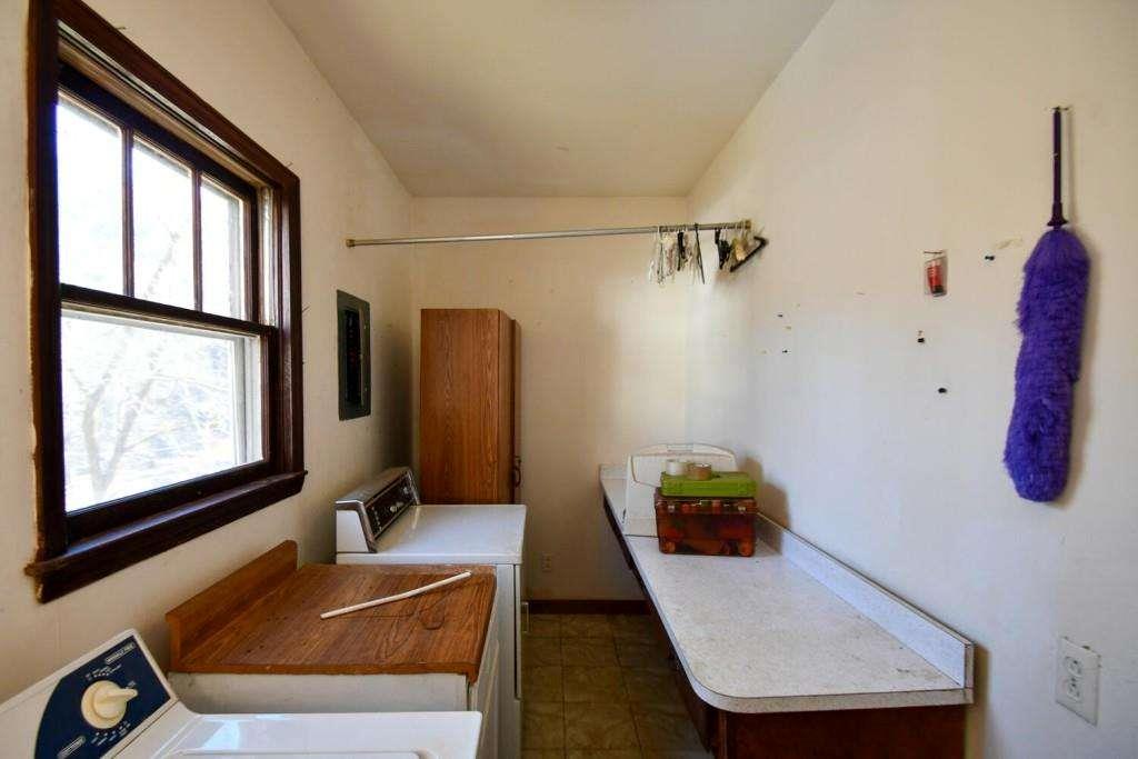 18 Corinth Church Road Cleveland, GA 30528 - Photo 20 of 37 a bathroom with a sink and a mirror