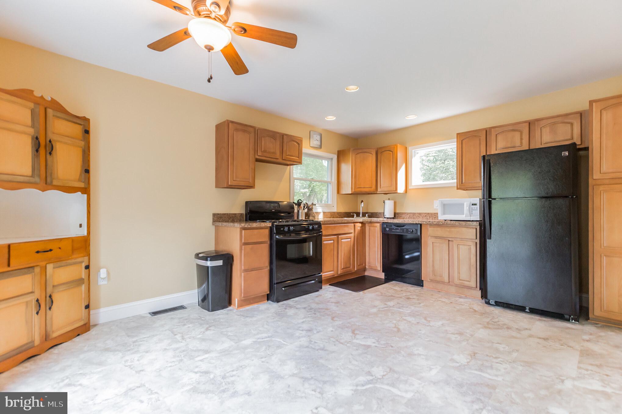 303 Crestview Road Lansdale, PA 19446 - Photo 13 of 30 Gallery Image 13
