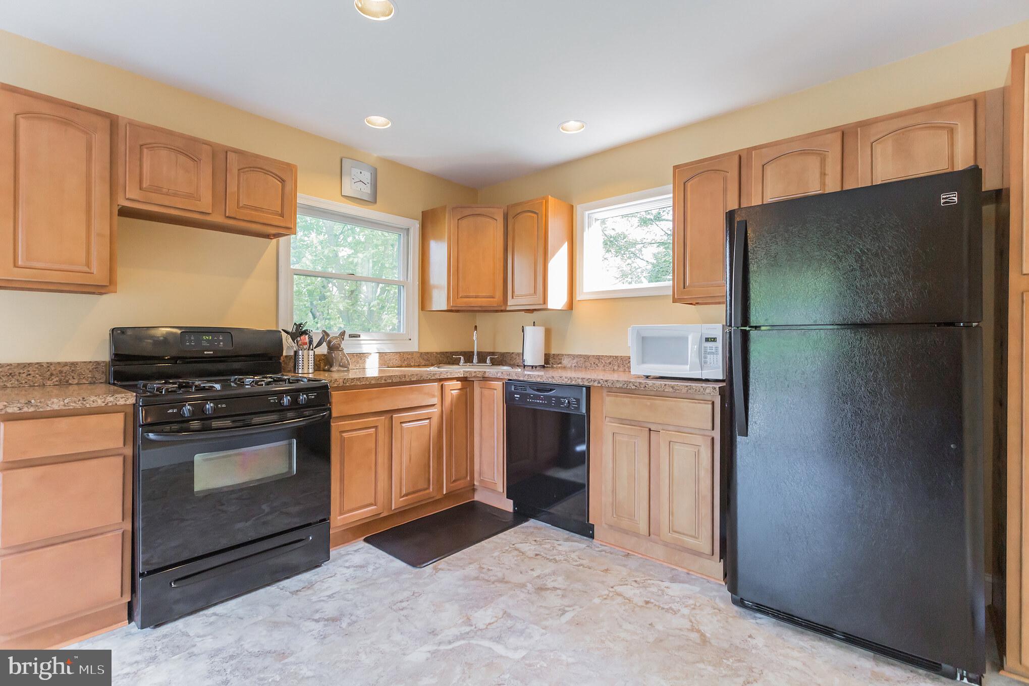 303 Crestview Road Lansdale, PA 19446 - Photo 14 of 30 Gallery Image 14