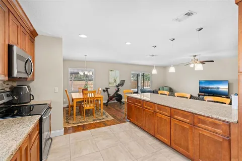 $460,000 | 877 Benchwood Drive, Winter Springs, FL 32708