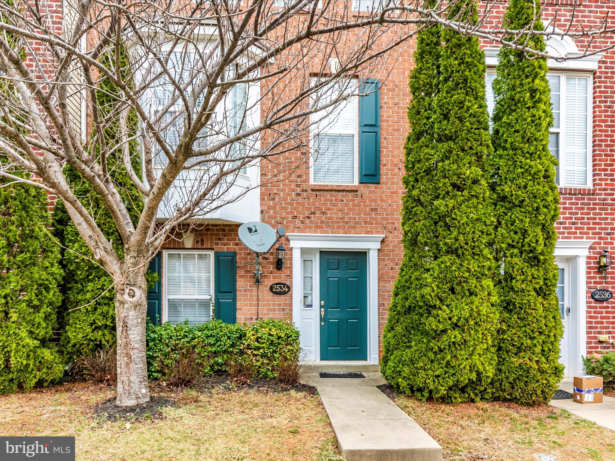 2534 Emerson Drive Frederick, MD 21702 - Photo 4 of 55 front view of a house with a yard