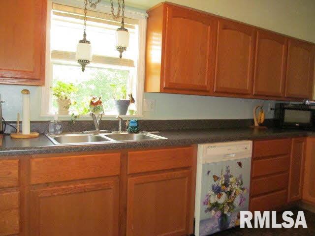 15467 Fairfield Road Mount Vernon, IL 62864 - Photo 11 of 23 Gallery Image 11