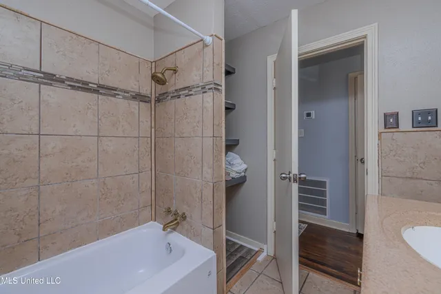 $179,900 | 5854 Canton Park Drive, Jackson, MS 39211