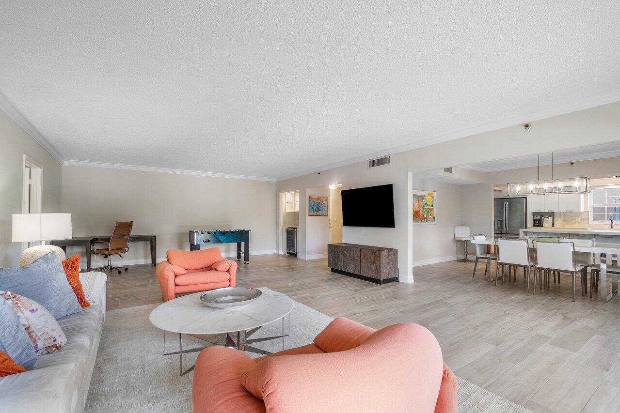 950 De Soto Road, Unit 2B Boca Raton, FL 33432 - Photo 11 of 38 008-950DeSotoRoad-BocaRaton-FL-33432-SMA