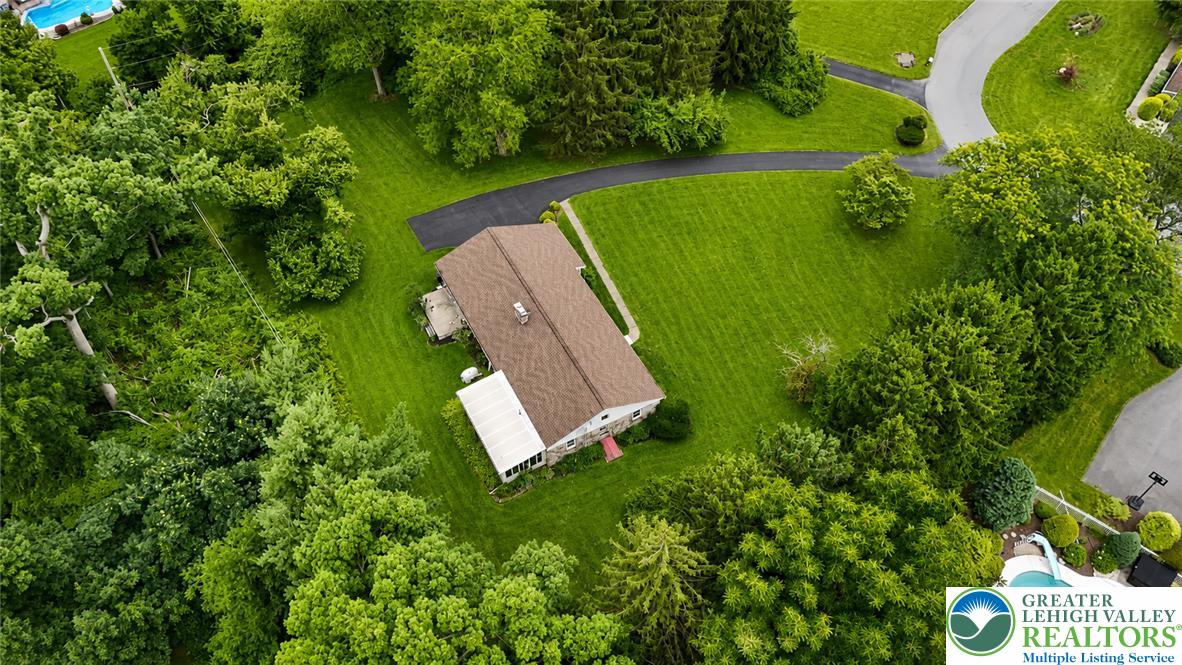1000 Wedgewood Road Bethlehem, PA 18017 - Photo 15 of 40 Large lot for Hanover Twp