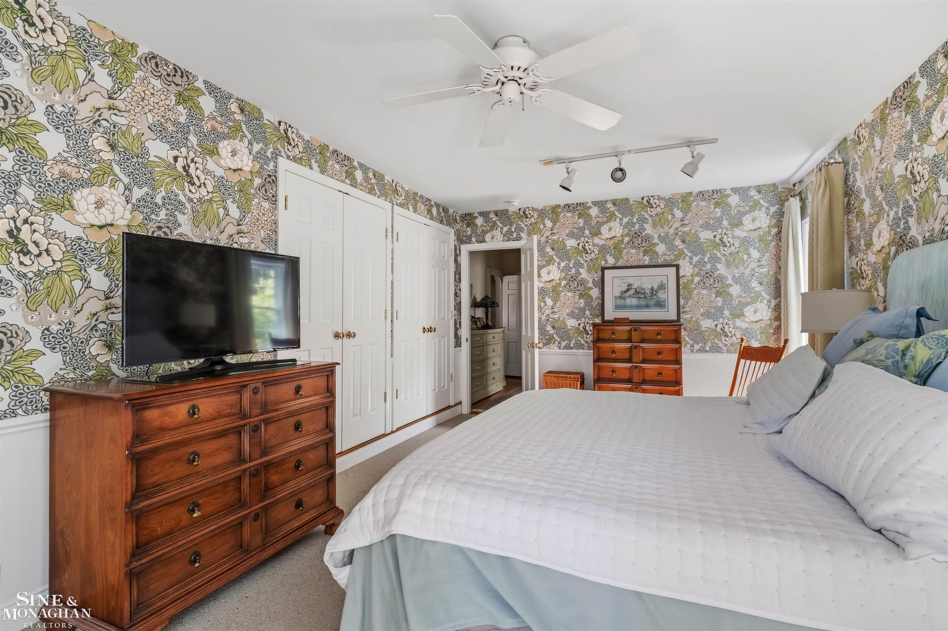 83 Hawthorne Road Grosse Pointe Shores, MI 48236 - Photo 14 of 50