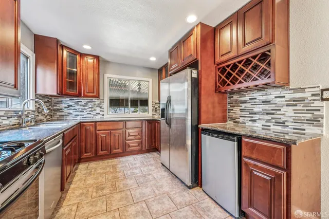 $484,900 | 127 Grove Street, Richmond, CA 94804