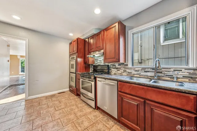 $484,900 | 127 Grove Street, Richmond, CA 94804