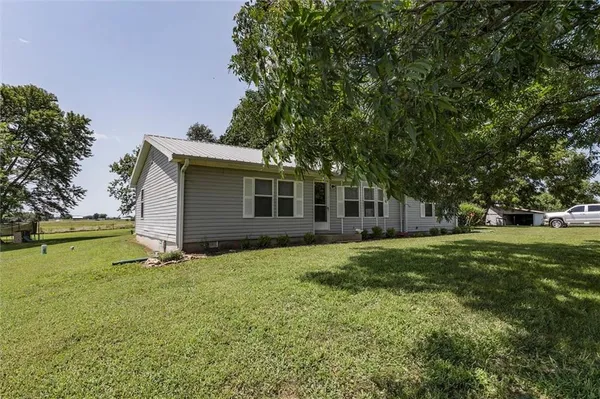 $269,900 | 9009 Northwest County Road 2002, Butler, MO 64730