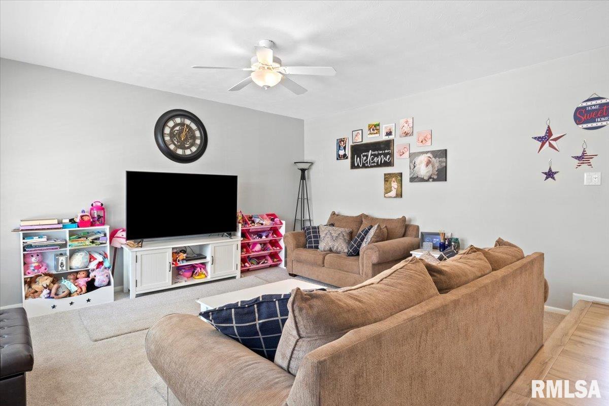 59 Mesa Road Springfield, IL 62702 - Photo 5 of 43