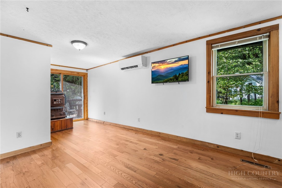 111 Old Mill Road Sugar Grove, NC 28679 - Photo 16 of 47 Gallery Image 16