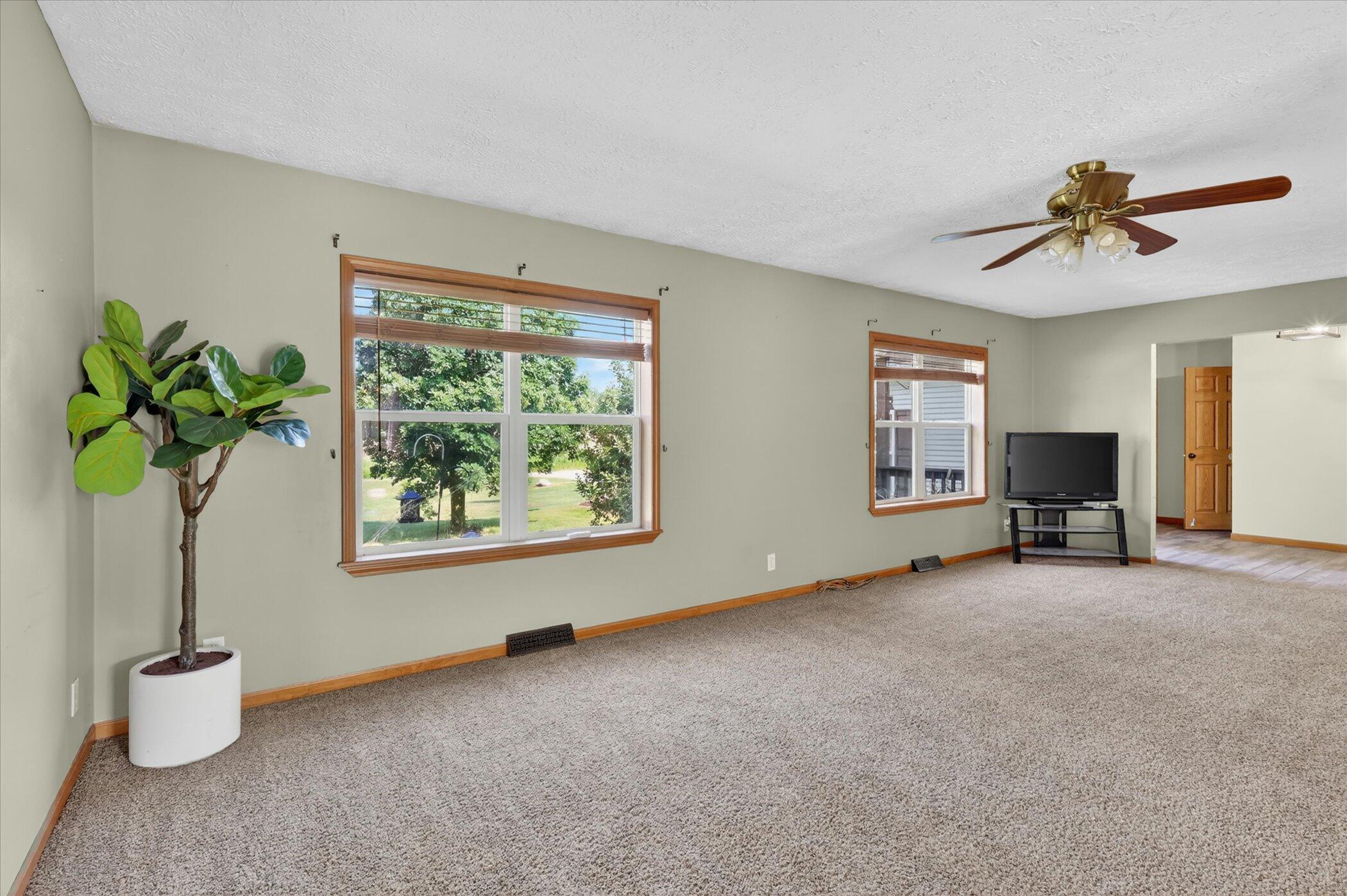 2869 Ridgecrest Drive Saranac, MI 48881 - Photo 12 of 65 09-2869-Ridgecrest-Dr-Windowstill