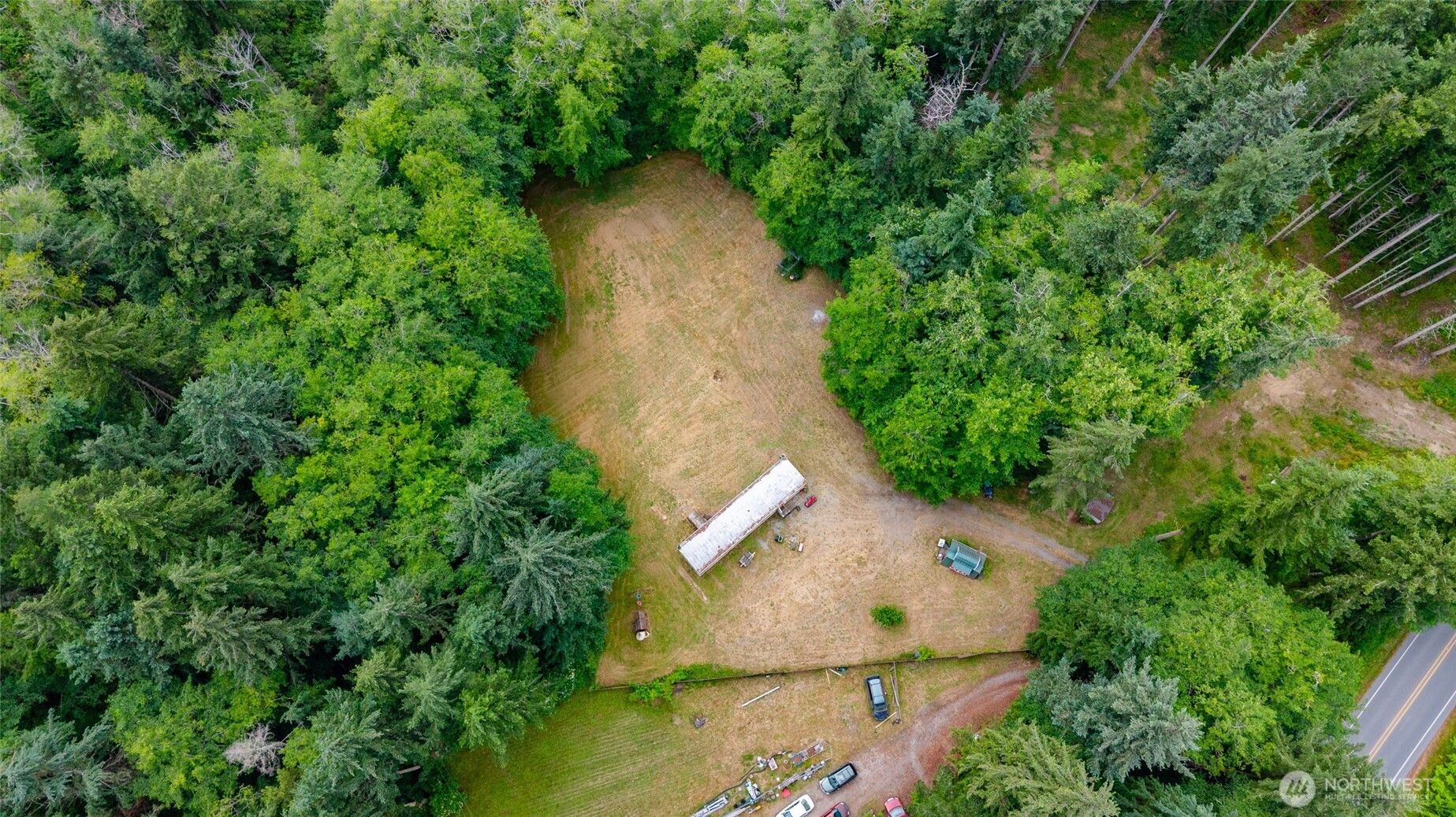 7846 Bailey Road Clinton, WA 98236 - Photo 6 of 12