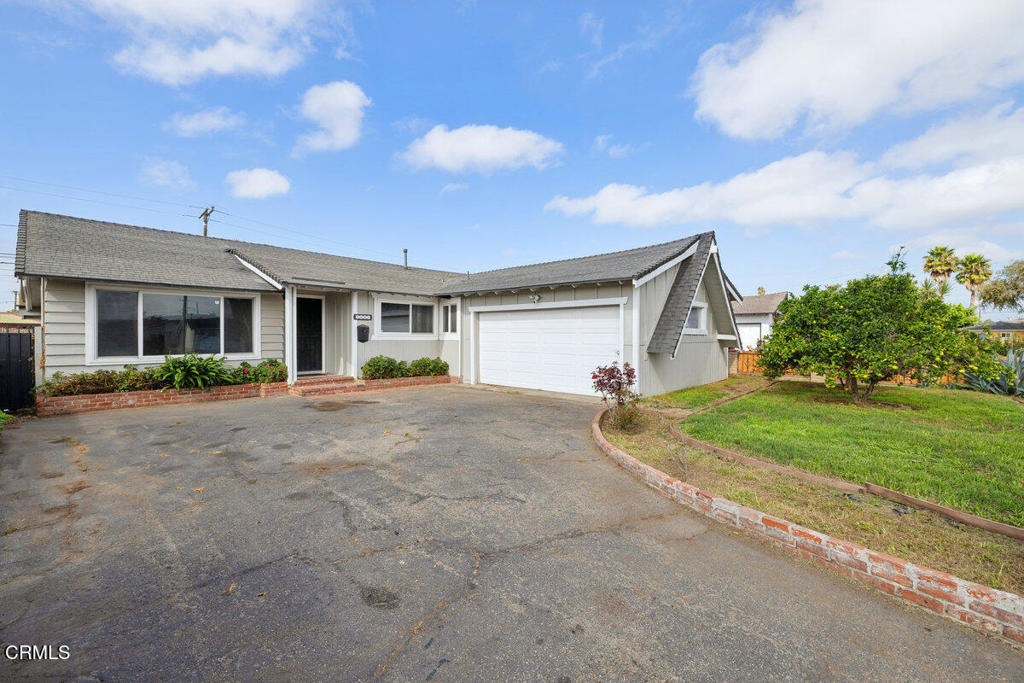 1841 South F Street Oxnard, CA 93033 - Photo 26 of 27 a view of a house with a patio