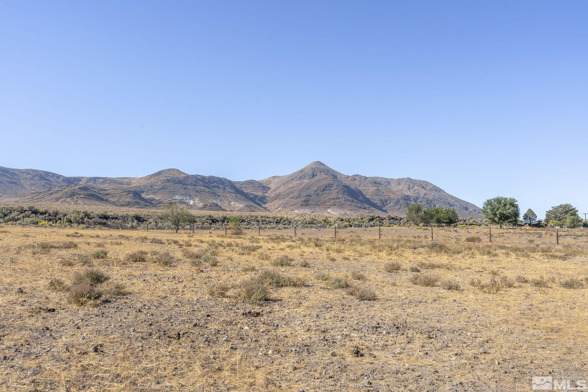 1661 Canal Road Sparks, NV 89437 - Photo 6 of 40 Photo 6