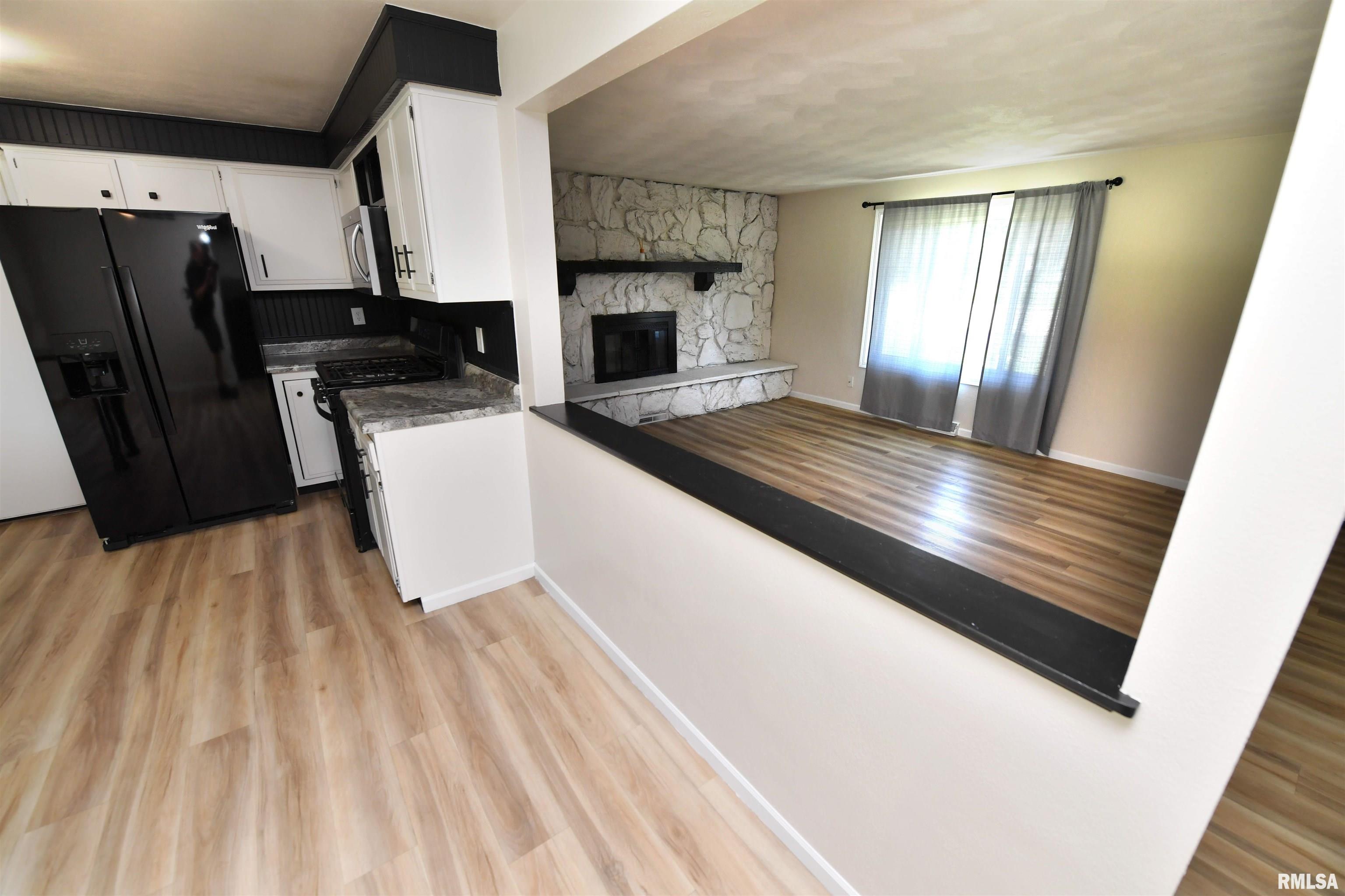 1614 Springfield Road East Peoria, IL 61611 - Photo 18 of 67 Gallery Image 18